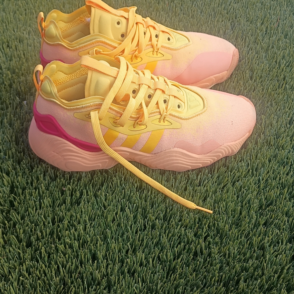 adidas Trae Young 3 Acid Orange. Size 8